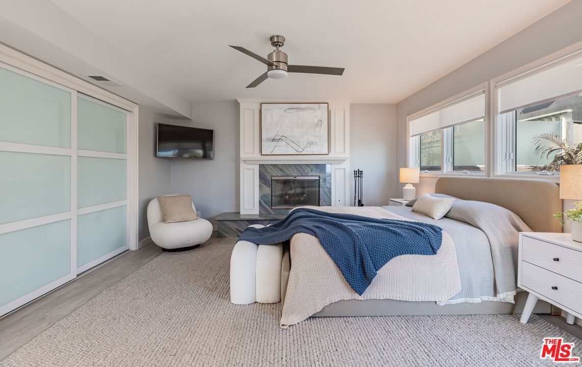 Bedroom, Fireplace, Interior, Wood Texture Flooring