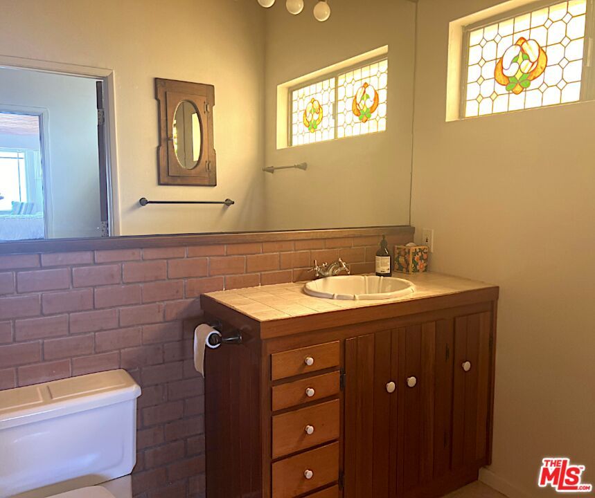 Bathroom, Interior, Tile Countertops