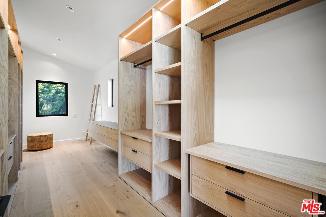 Interior, Recessed Lighting, Walk-in Closets, Wood Texture Flooring