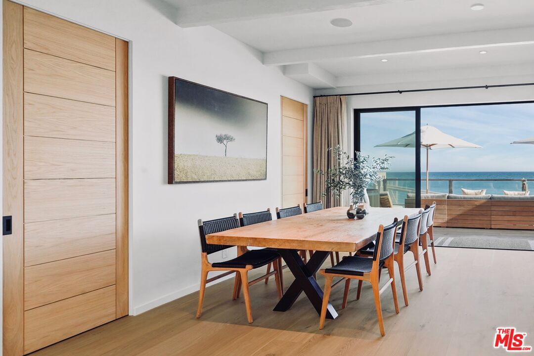 Dining room, Interior, Recessed Lighting, Water, Wood Texture Flooring