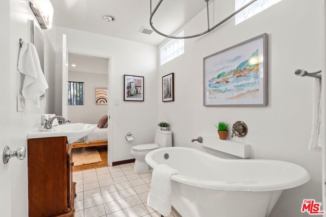 Bathroom, Free Standing Baths, Interior, Recessed Lighting