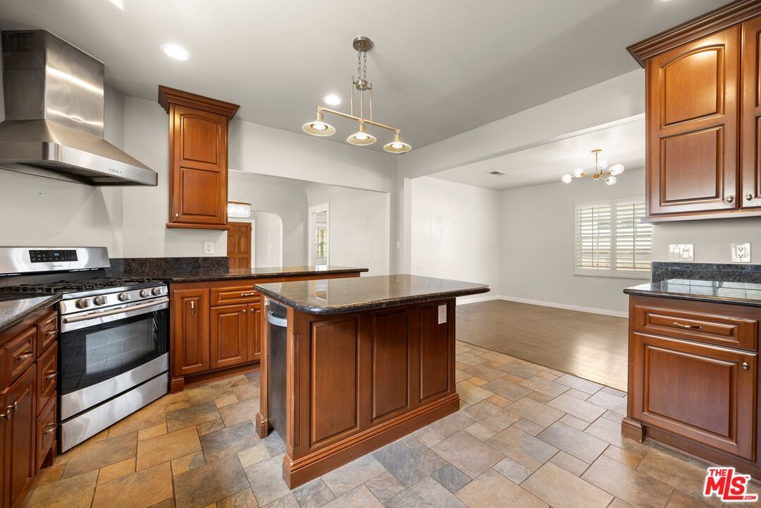 Chandelier, Interior, Kitchen, Pendant Lights, Recessed Lighting, Stainless Steel Appliances
