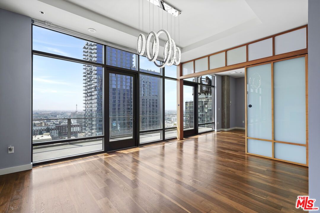 Empty room, Interior, Pendant Lights, Recessed Lighting, Wood Texture Flooring