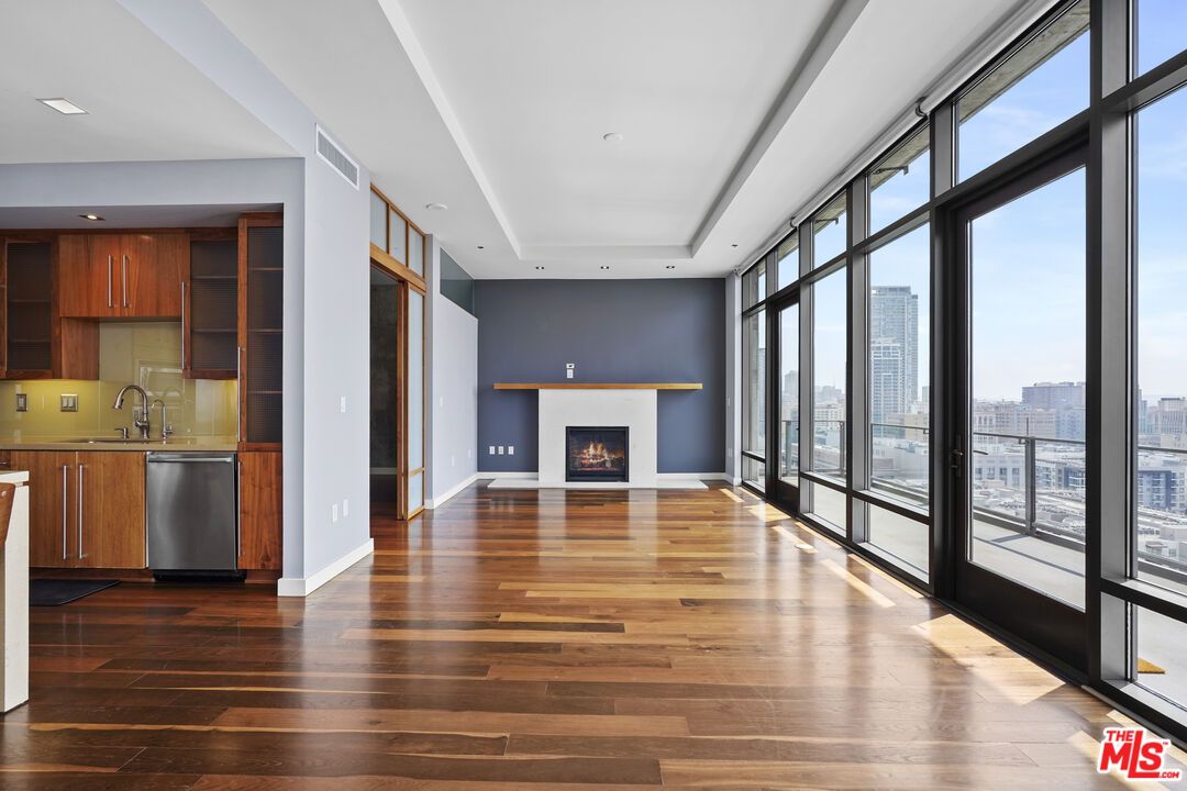 Fireplace, Interior, Kitchen, Recessed Lighting, Wood Texture Flooring