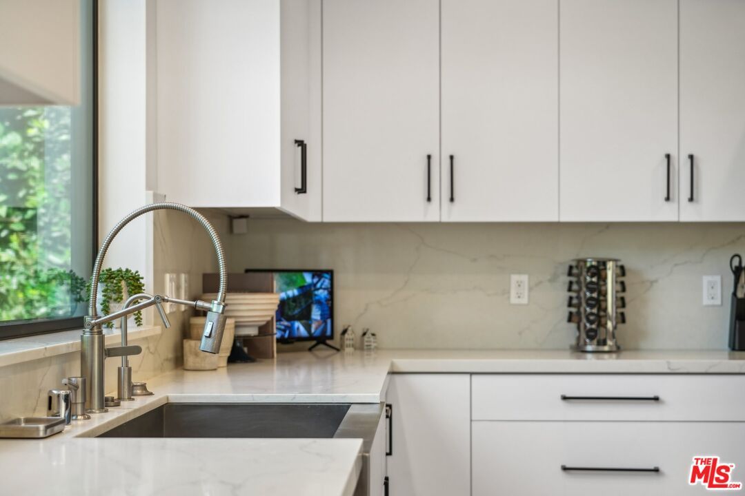Interior, Kitchen, Marble Walls