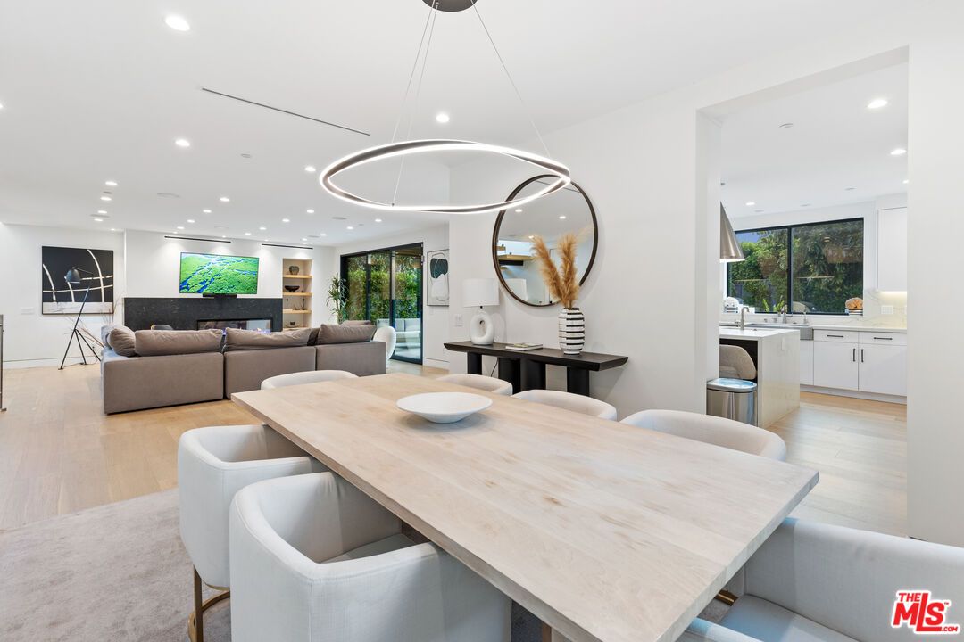 Dining room, Interior, Living room, Pendant Lights, Recessed Lighting, Wood Texture Flooring
