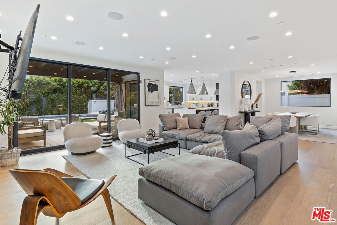 Dining room, Interior, Kitchen, Living room, Pendant Lights, Recessed Lighting, Wood Texture Flooring
