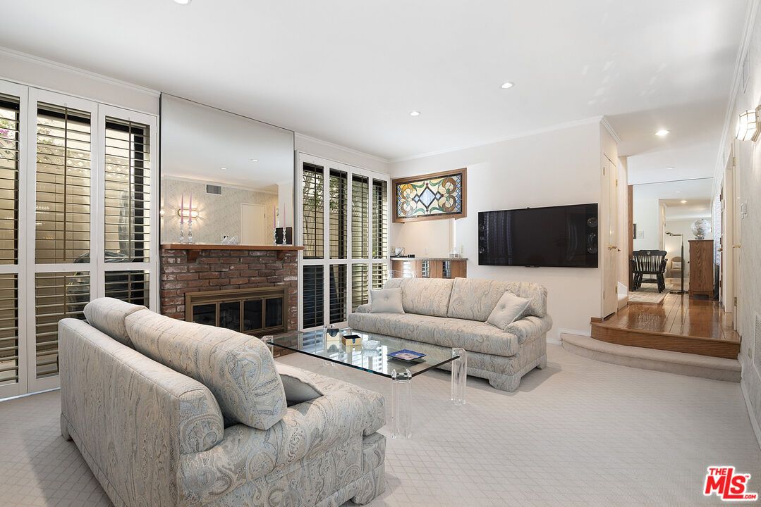 Fireplace, Interior, Living room, Recessed Lighting