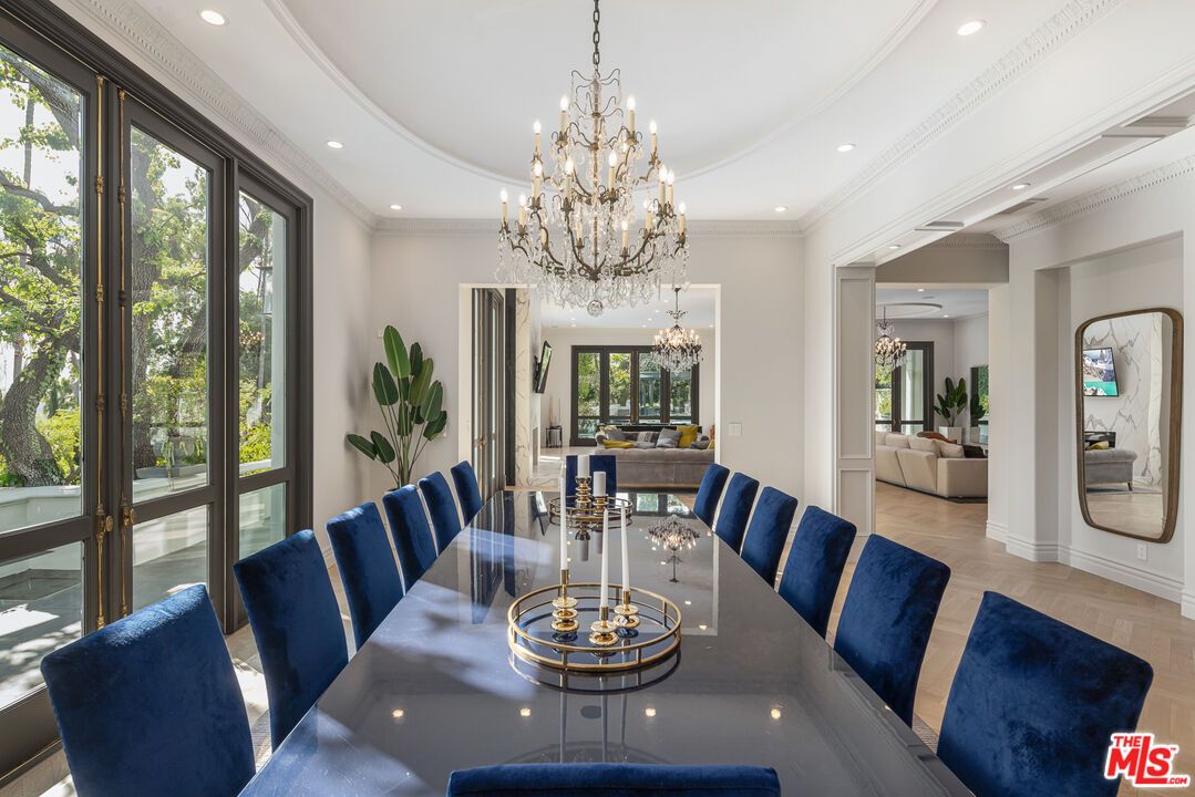 Chandelier, Dining room, Interior, Living room, Recessed Lighting, Wood Texture Flooring
