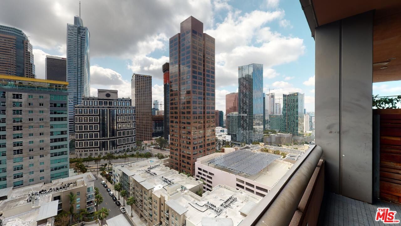Exterior, Other, Skyline