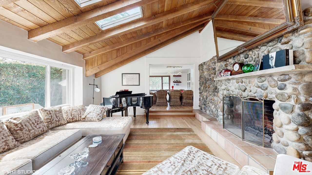 Fireplace, Interior, Living room, Piano, Stone Walls, Wooden Beams, Wooden Ceilings, Wood Texture Flooring