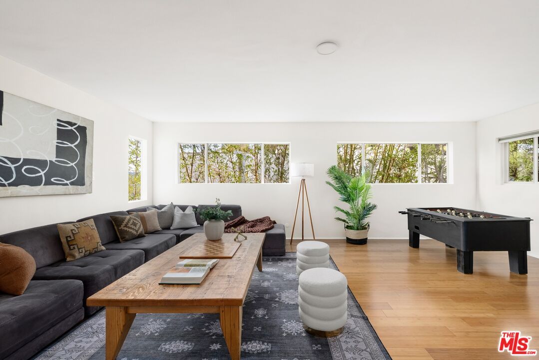 Game Room, Interior, Living room, Wood Texture Flooring