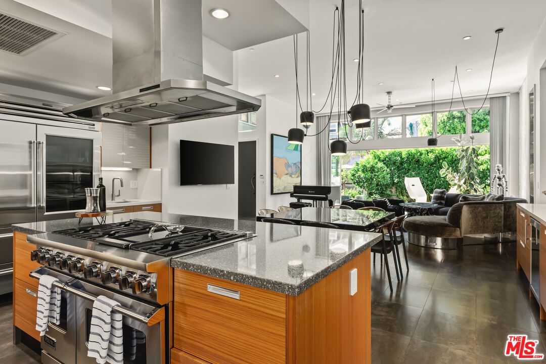 Interior, Kitchen, Pendant Lights, Recessed Lighting, Stainless Steel Appliances