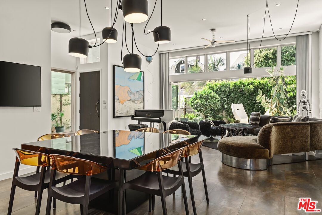 Dining room, Interior, Living room, Pendant Lights, Recessed Lighting