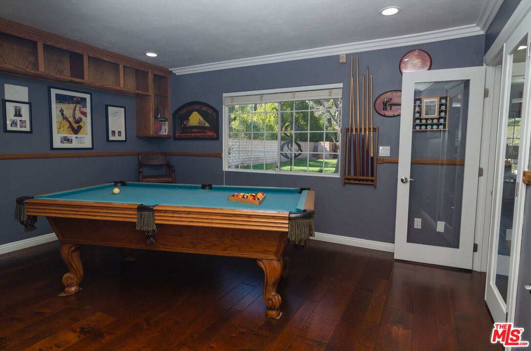 Billiard Table, Game Room, Interior, Recessed Lighting, Wood Texture Flooring