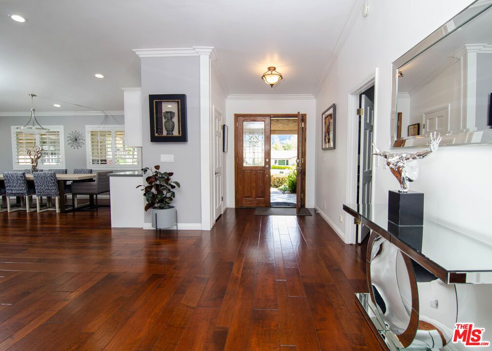 Dining room, Interior, Pendant Lights, Recessed Lighting, Wood Texture Flooring