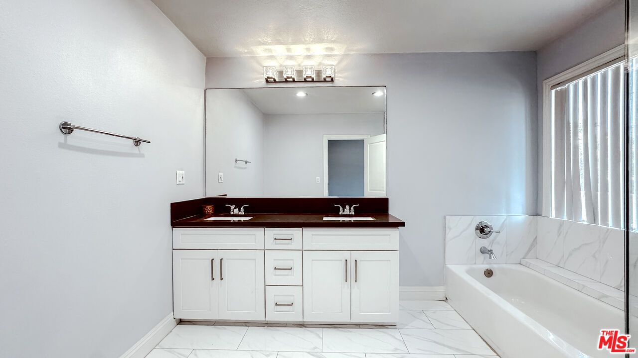 Bathroom, Dual Sink Vanities, Interior, Marble
