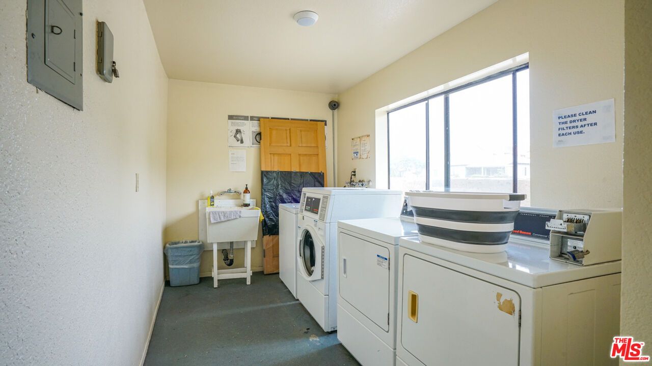 Interior, Washer