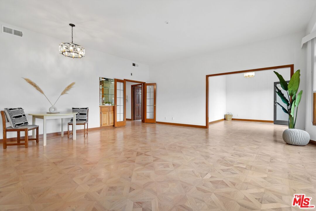 Empty room, Interior, Pendant Lights, Wood Texture Flooring