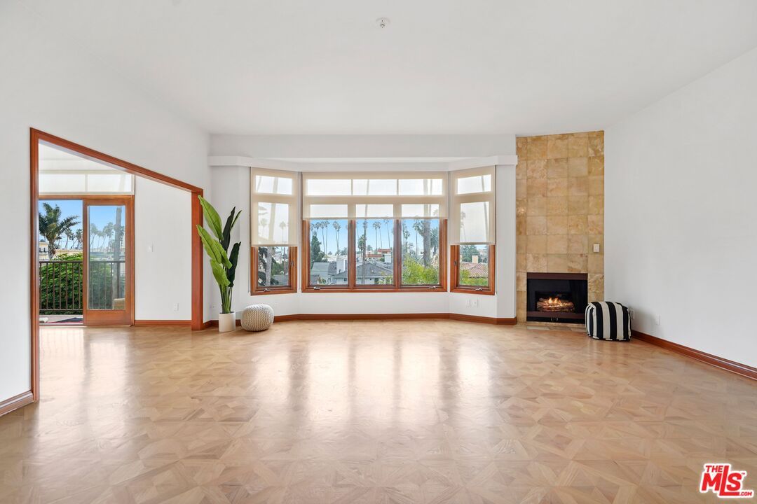 Empty room, Fireplace, Interior, Wood Texture Flooring