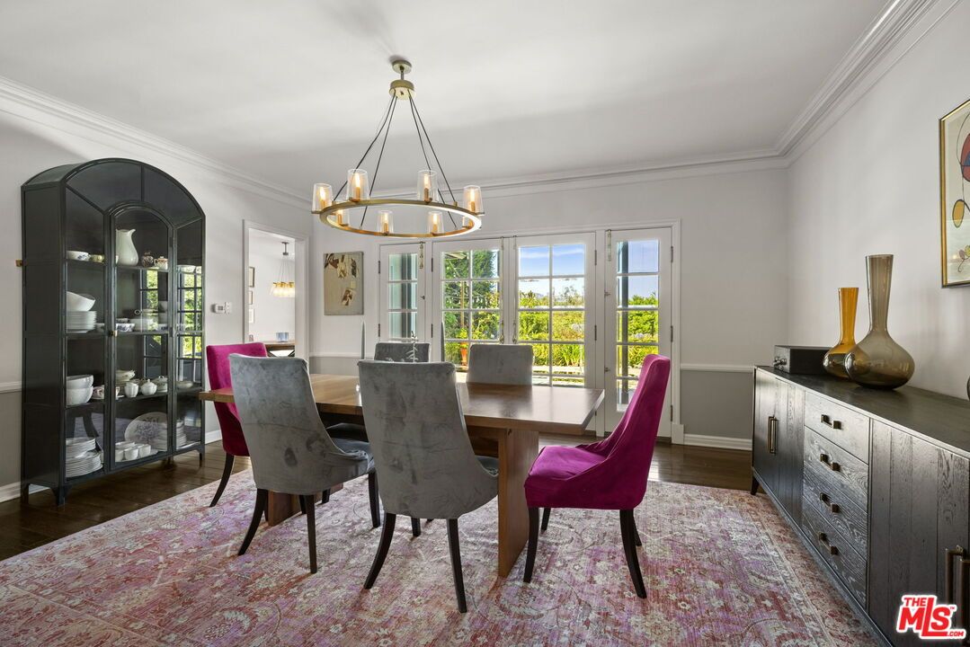 Chandelier, Dining room, Interior, Pendant Lights, Wood Texture Flooring