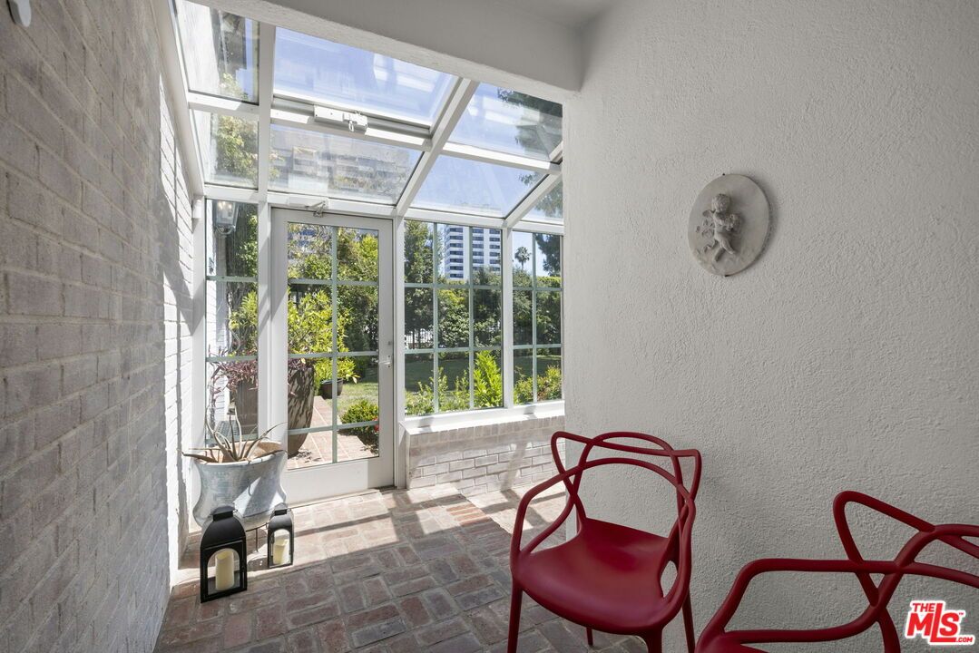 Glass Ceilings, Interior, Stone Walls, Sun Room