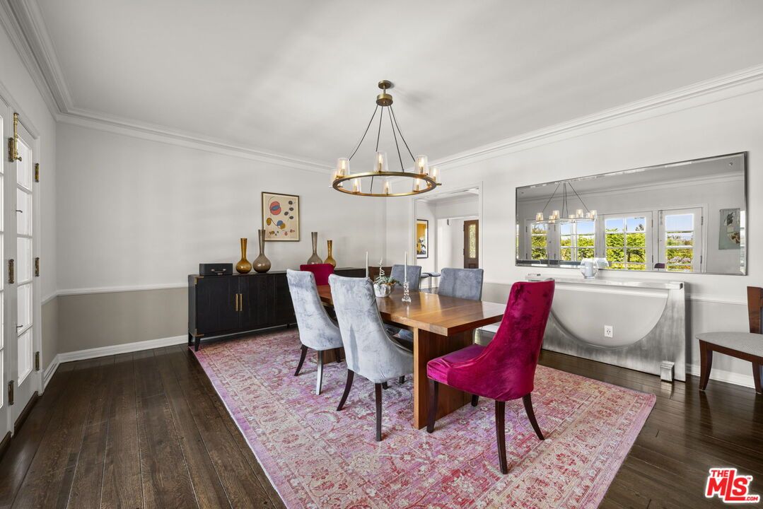 Chandelier, Dining room, Interior, Pendant Lights, Wood Texture Flooring