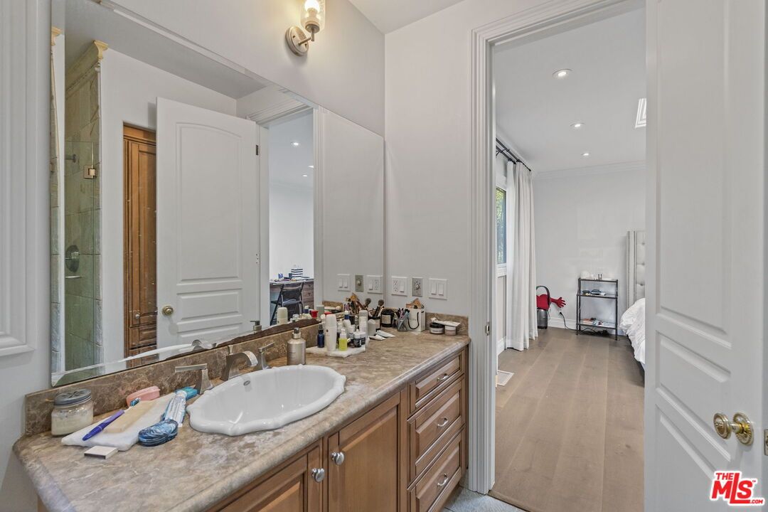 Bathroom, Dual Sink Vanities, Interior, Recessed Lighting, Wood Texture Flooring