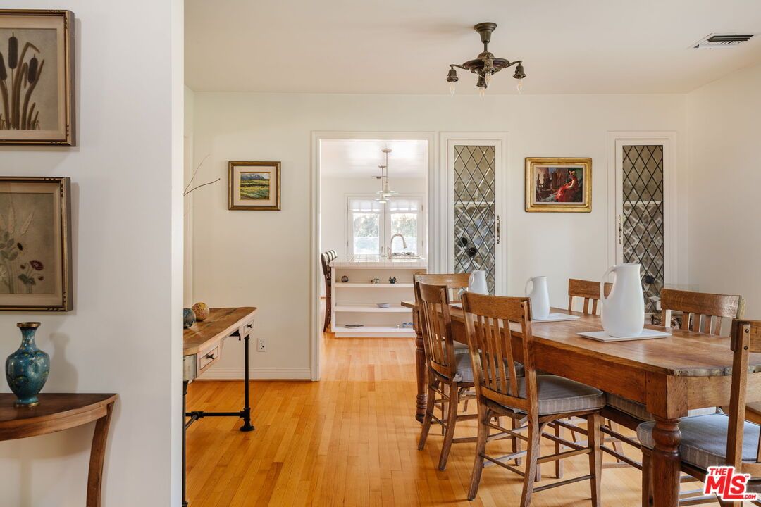 Dining room, Interior, Wood Texture Flooring