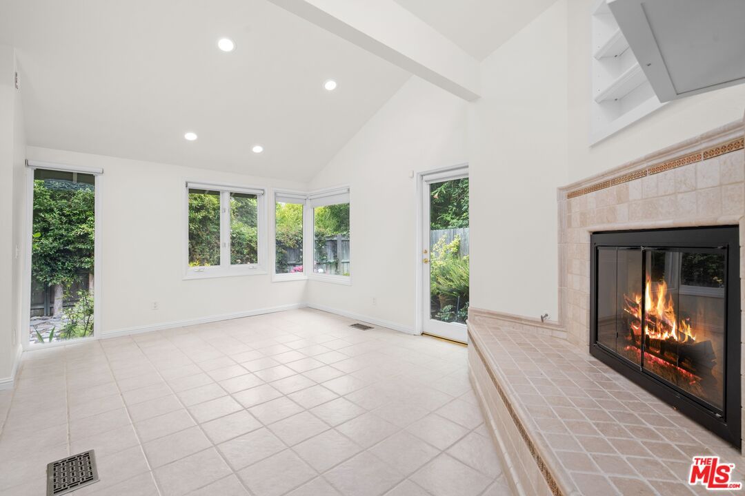 Empty room, Fireplace, Interior, Recessed Lighting