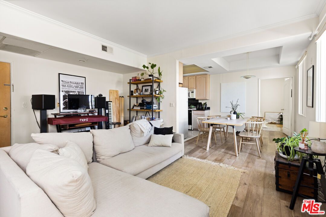 Dining room, Interior, Living room, Pendant Lights, Wood Texture Flooring