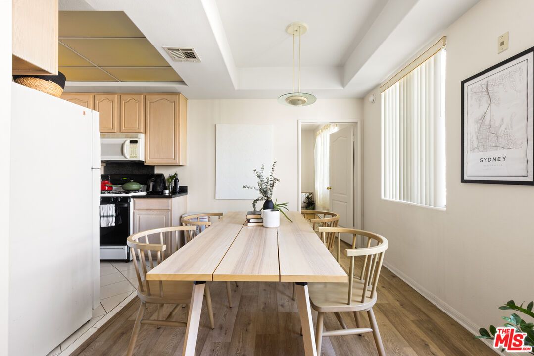 Dining room, Interior, Pendant Lights, Wood Texture Flooring