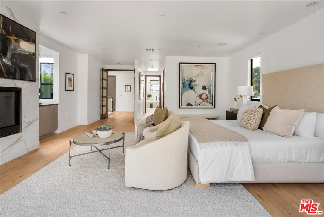 Bedroom, Fireplace, Interior, Recessed Lighting, Wood Texture Flooring