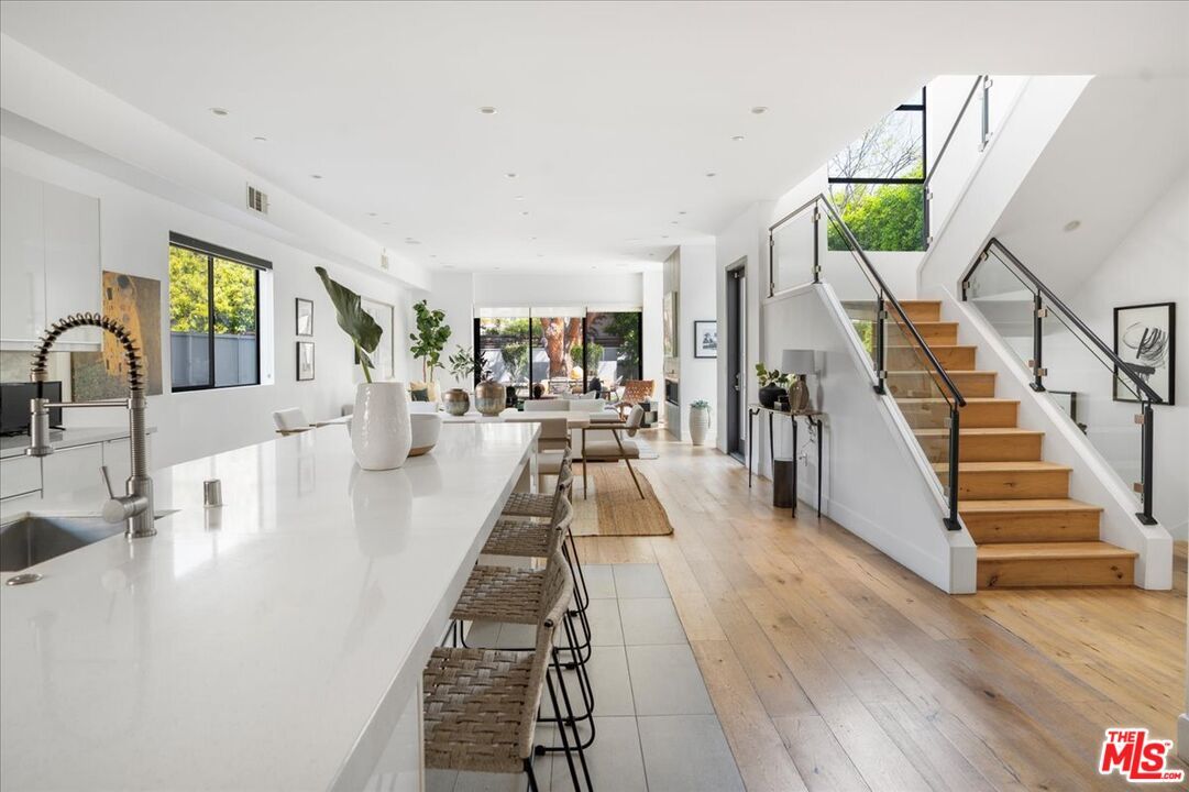 Dining room, Interior, Kitchen, Recessed Lighting, Wood Texture Flooring