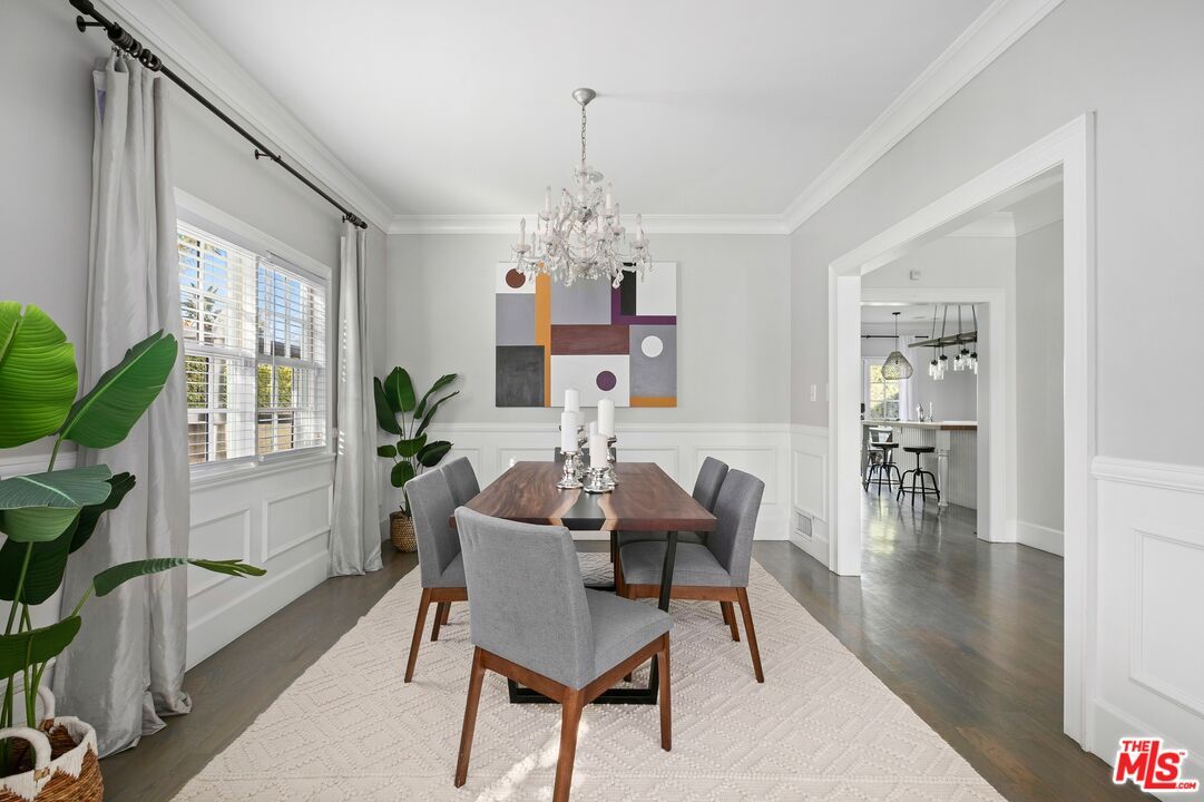 Chandelier, Dining room, Interior, Wood Texture Flooring