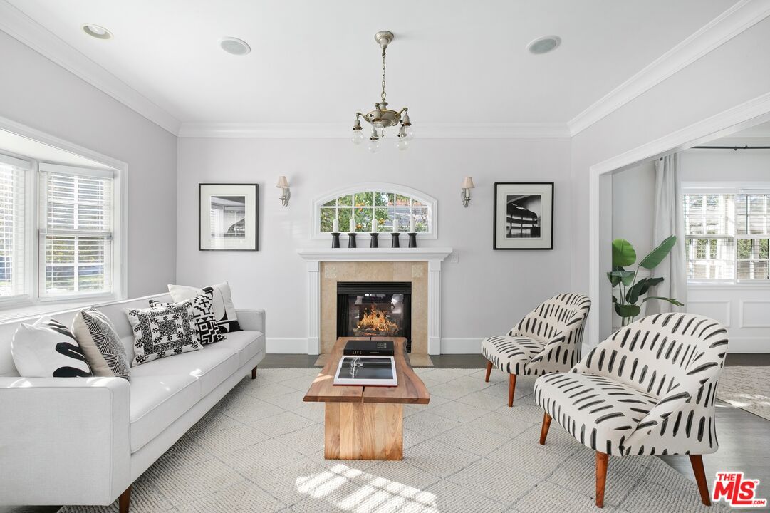 Chandelier, Fireplace, Interior, Living room, Recessed Lighting