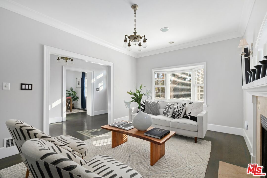 Chandelier, Fireplace, Interior, Living room, Pendant Lights, Wood Texture Flooring