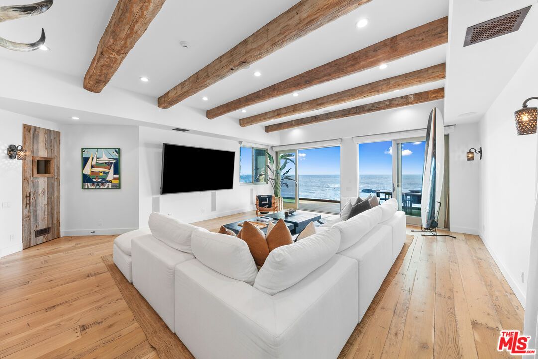 Interior, Living room, Recessed Lighting, Water, Wooden Beams, Wood Texture Flooring