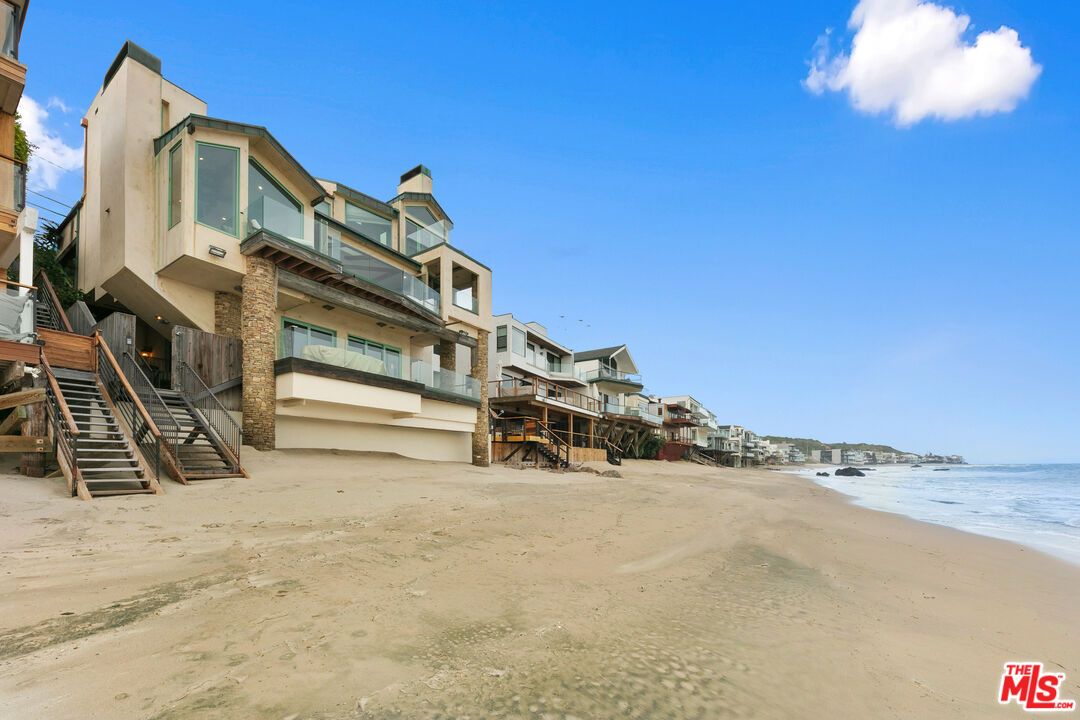 Exterior, Water