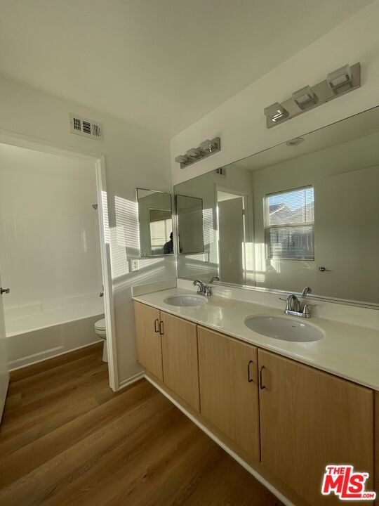Bathroom, Dual Sink Vanities, Interior, Wood Texture Flooring