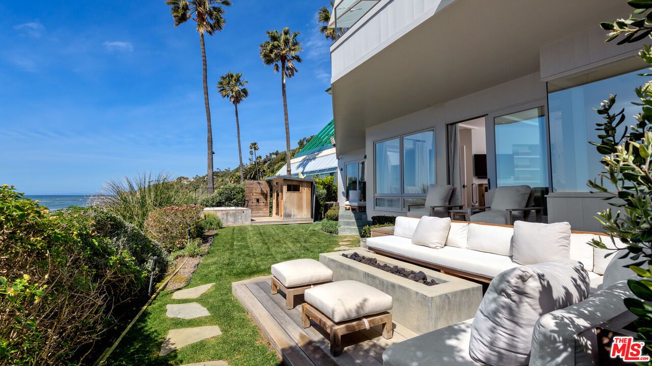 Backyard, Exterior, Water