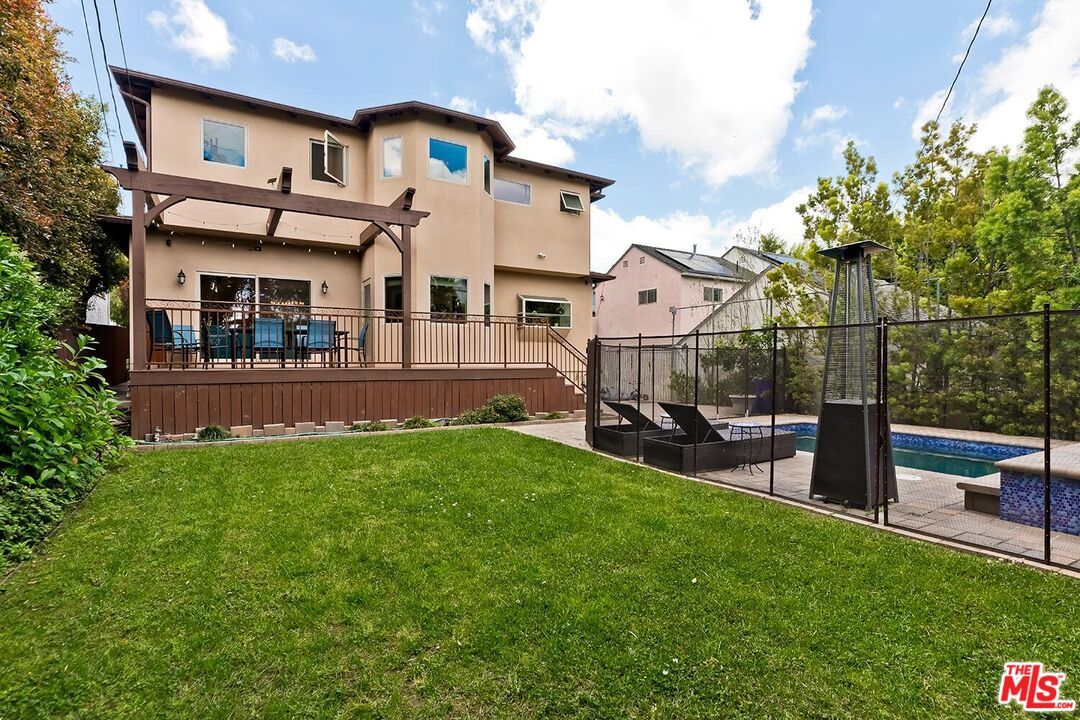 Backyard, Exterior, Pool