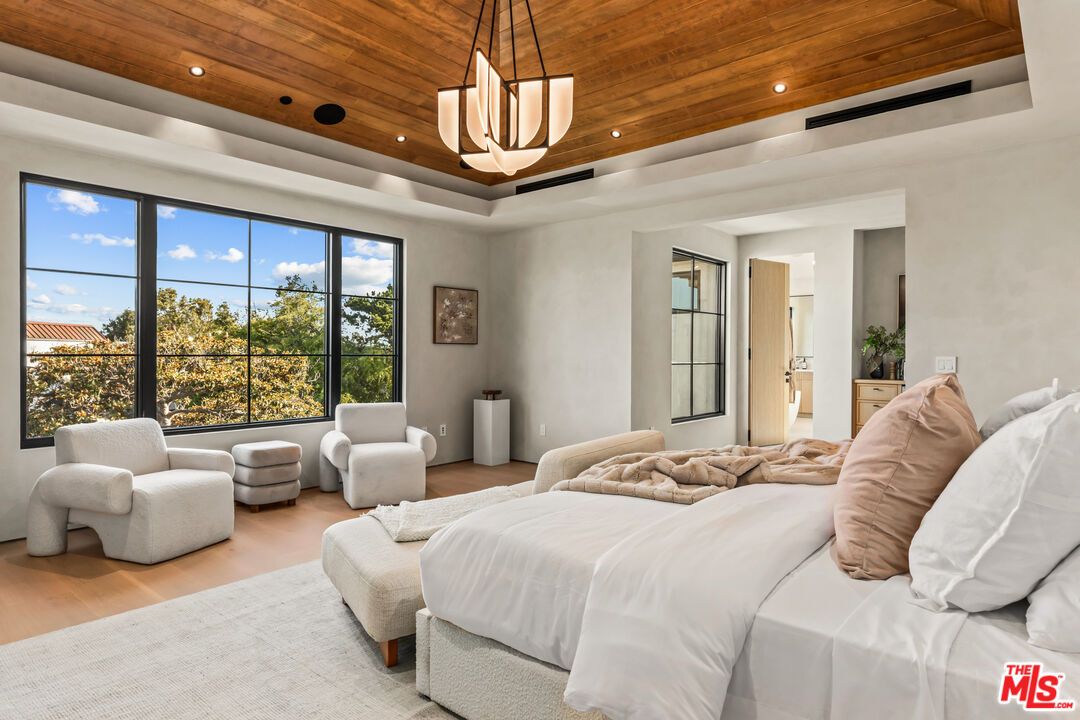Bedroom, Interior, Pendant Lights, Recessed Lighting, Wooden Ceilings, Wood Texture Flooring