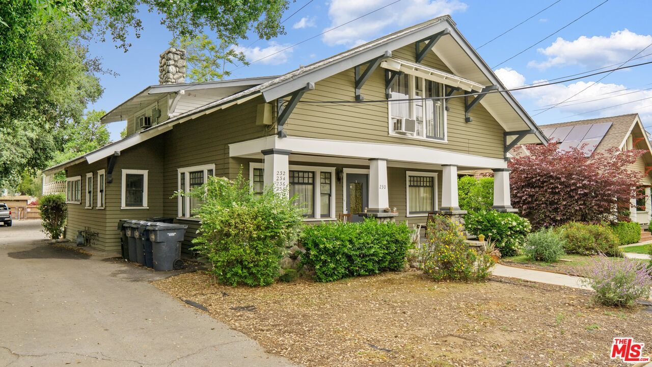 Exterior, Facade, American Craftsman