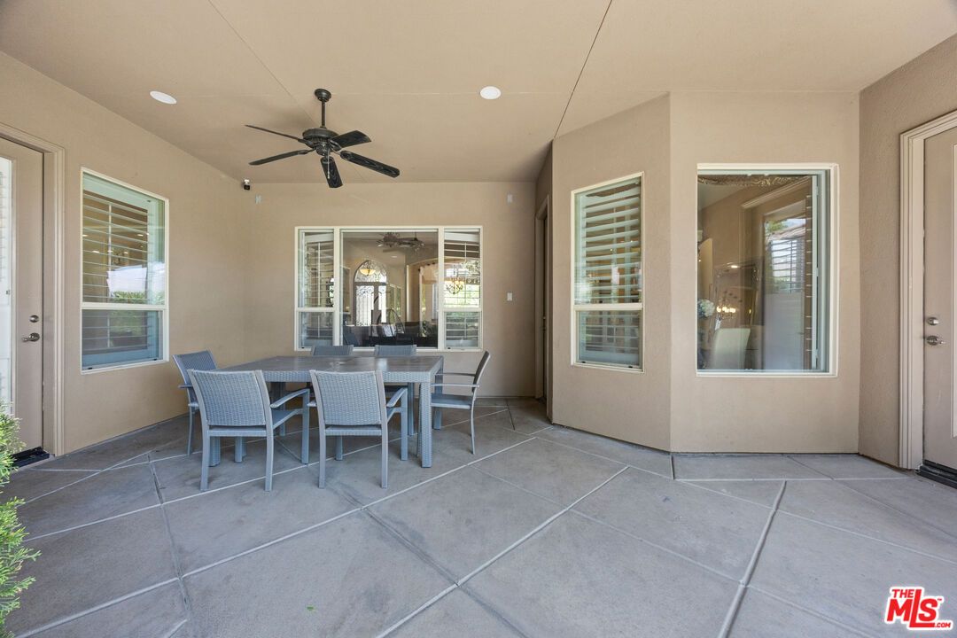 Exterior, Recessed Lighting
