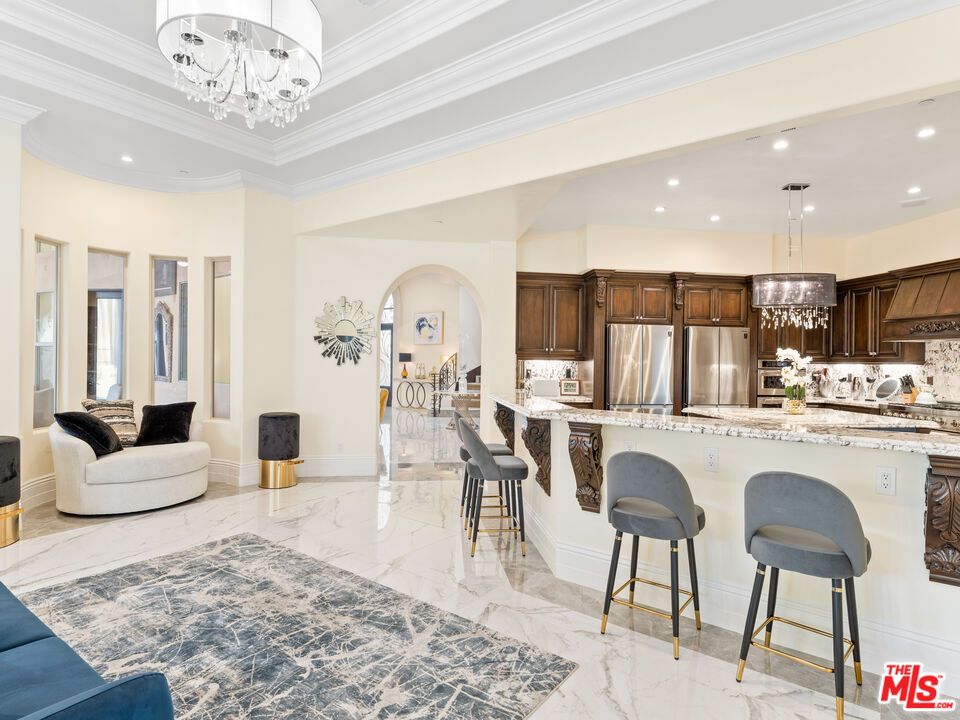 Chandelier, Interior, Kitchen, Marble, Pendant Lights, Recessed Lighting, Stainless Steel Appliances
