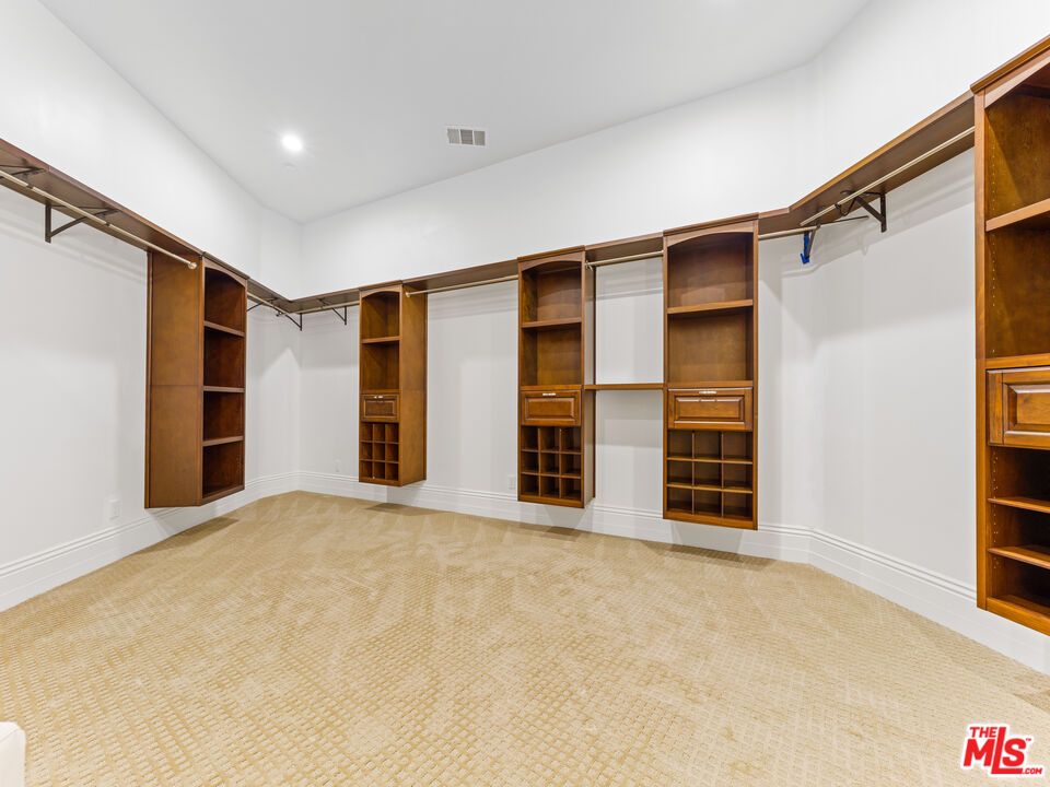 Interior, Recessed Lighting, Walk-in Closets