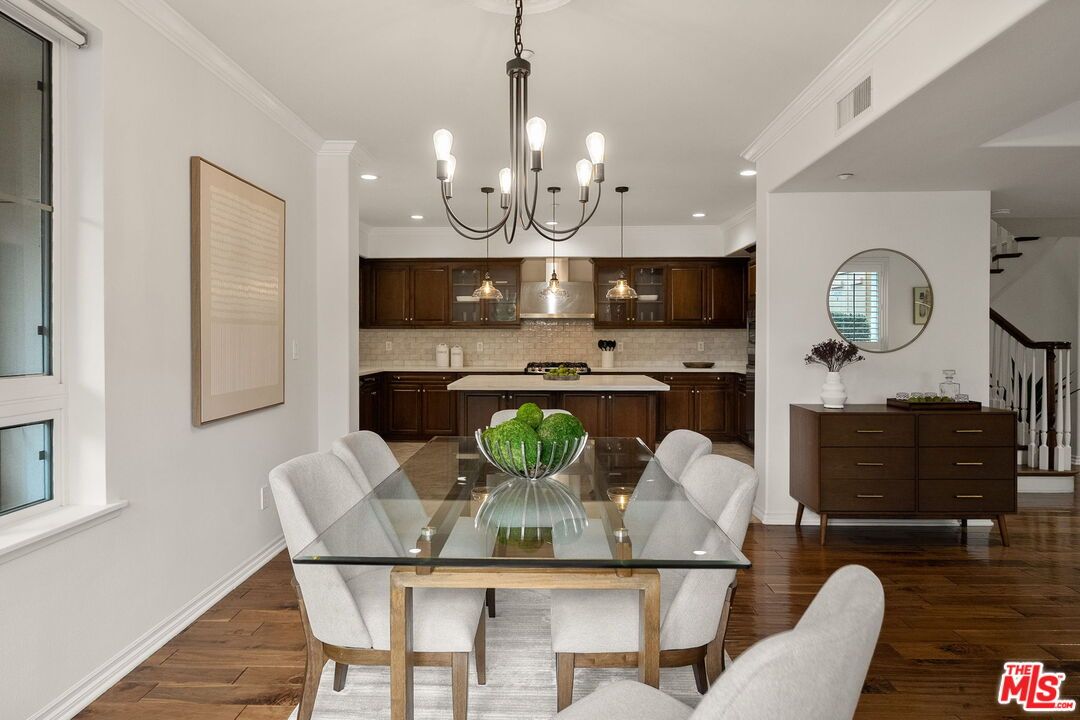 Chandelier, Dining room, Interior, Kitchen, Recessed Lighting, Wood Texture Flooring