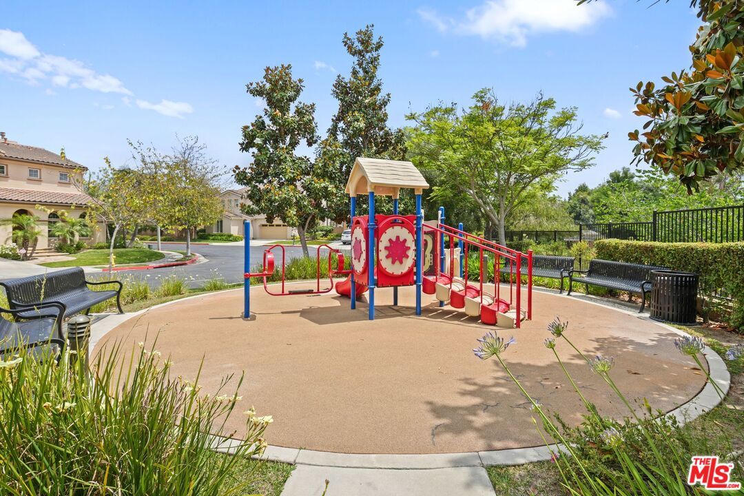 Backyard, Exterior, Playground