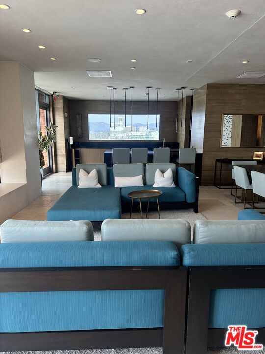 Dining room, Interior, Living room, Pendant Lights, Recessed Lighting